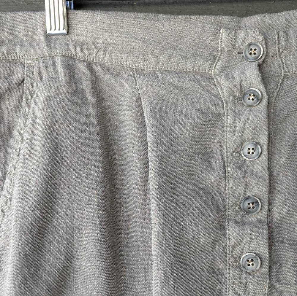 November 11 Taupe Khaki Linen Cupro Drop Crotch Bermuda Shorts Size Small - Picture 2 of 9